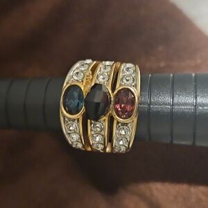 Elegant Vintage Gold and Multicolor Gemstone Ring Size 6